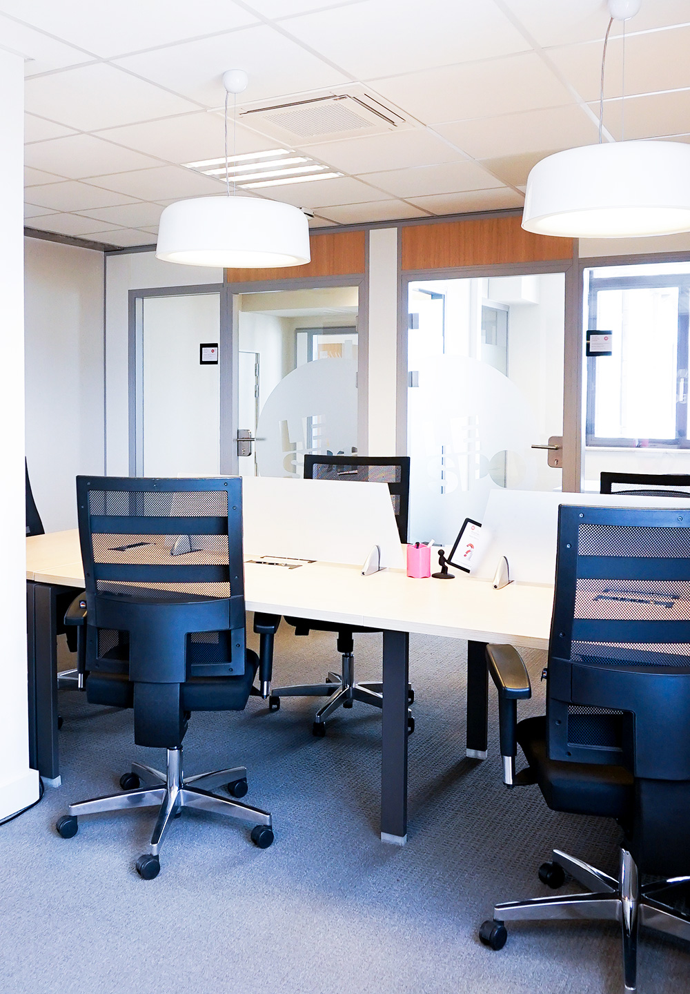 Serviced offices, meeting rooms, coworking, domiciliation - Mitwit