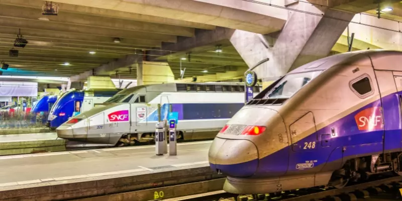 Espaces de travail en gares. Location de bureau et coworking à Paris Gare Saint-Lazare, Montparnasse et gare de lyon