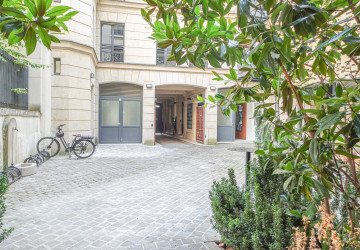 cour intérieure entrée accueil paris 9 victoire 