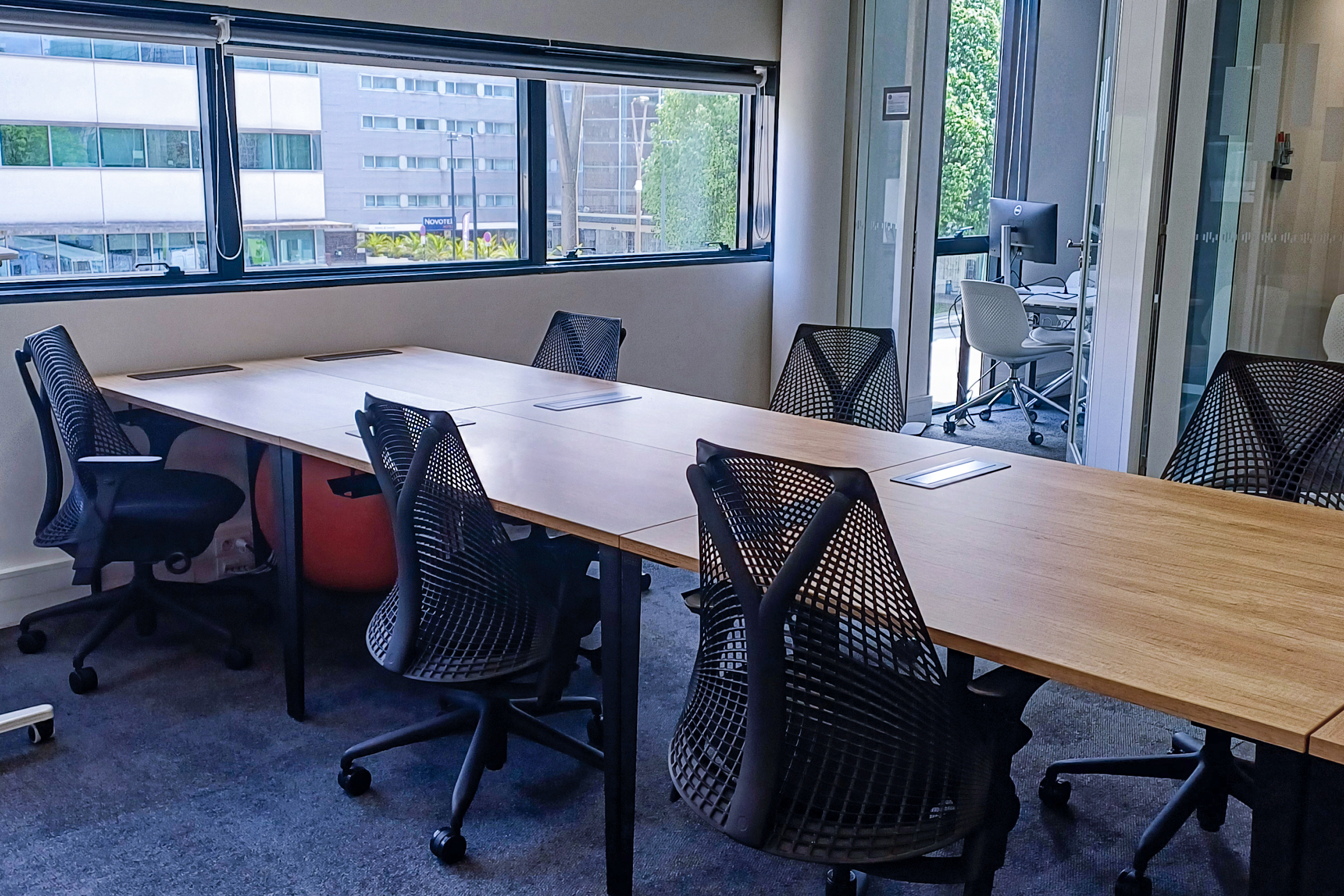Espace de coworking à Nantes cité des congrès près de la Gare - bureau partagé